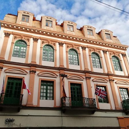 Hostal Victoria Quito Esterno foto
